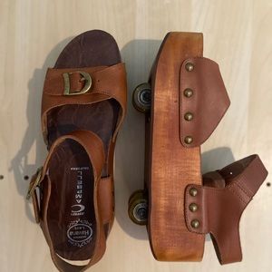 Jeffrey Campbell platform Roller Skate sandals